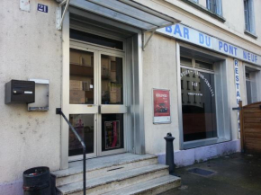 Гостиница Hôtel Du Pont Neuf  Сесине-Паризе